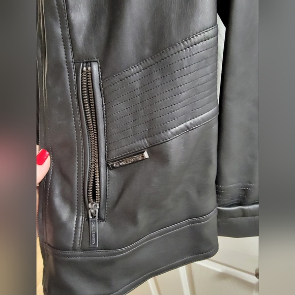 OMG- How cute is this coat- leather jacket by Dennis Basso. Size 12 - Picture 5 of 10